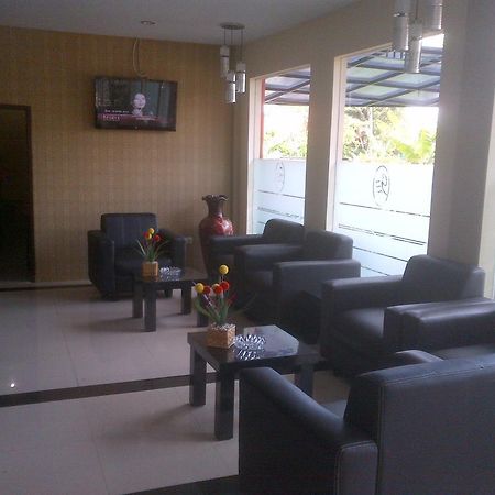Gumilang Hotel Puncak Exterior foto