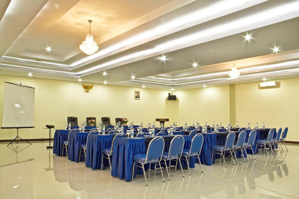 Gumilang Hotel Puncak Exterior foto
