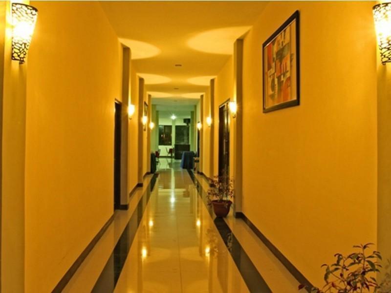 Gumilang Hotel Puncak Exterior foto