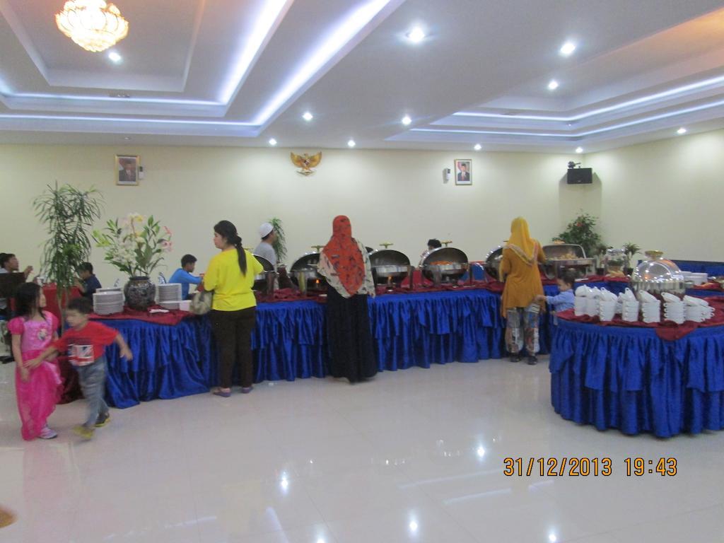 Gumilang Hotel Puncak Exterior foto