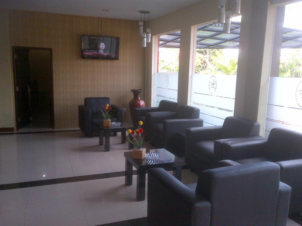 Gumilang Hotel Puncak Exterior foto