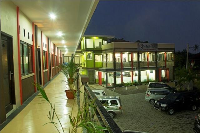 Gumilang Hotel Puncak Exterior foto